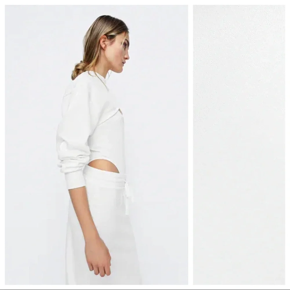 NWT. Zara Ivory Embroidered Blouse. Size M.
